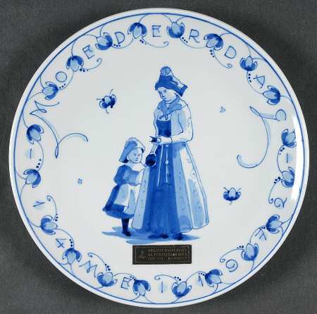 Mother's Day By Royal Delft Mother And Daughter - Boxed