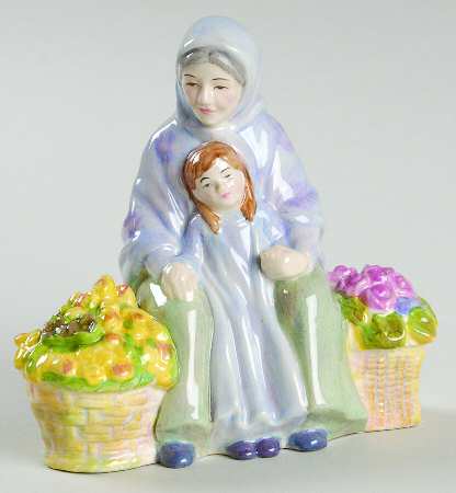 Miniature Character Studies Granny's Heritage - Boxed