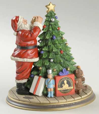Rockwell Heirloom Santa Santa Decorates The Tree - Boxed