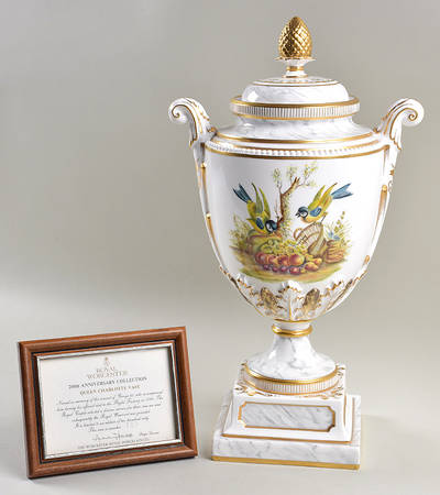 200th Anniversary Collection Queen Charlotte Vase With Lid - No Box