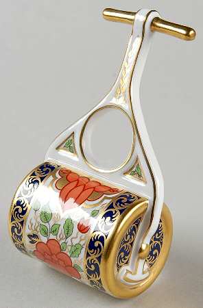 Imari Miniatures Garden Roller - Boxed