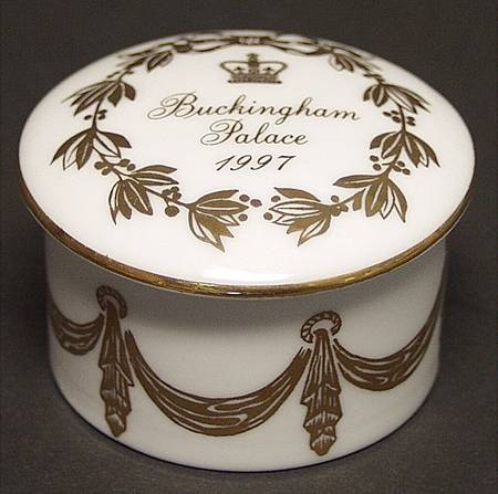 Buckingham Palace Annual Boxes 1997 Buckingham Palace - With Box Bx1997