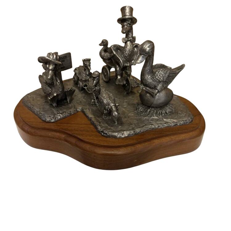Pewter Figurines Full Vignette-Geese - No Box
