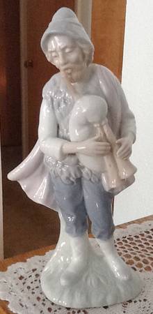 Valencia Nativity #2 Bagpipe Player - No Box