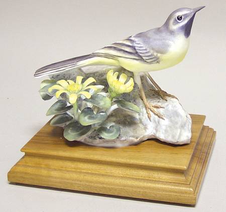 Doughty British Birds Grey Wagtail & Celandine - Boxed