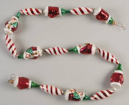 Garlands Santa Swirl Garland - Boxed