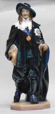 Royalty King Charles-Black, Yellow Base - No Box