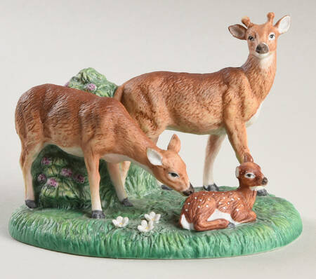 Southern Forest Families White-Tailed Deer - Boxed