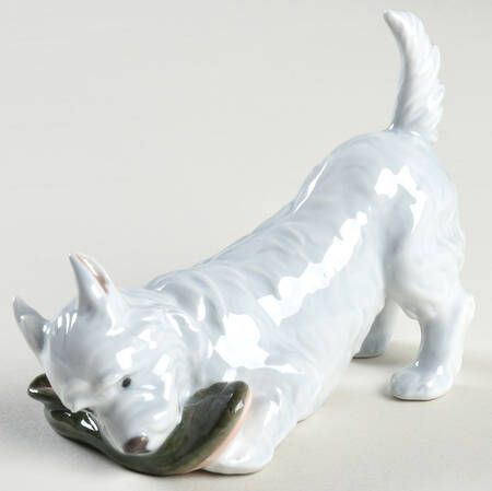 Dogs Terrier With Slipper - No Box