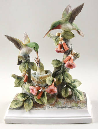 Sadek Bird Figurines Ruby Throated Hummingbird  - Boxed