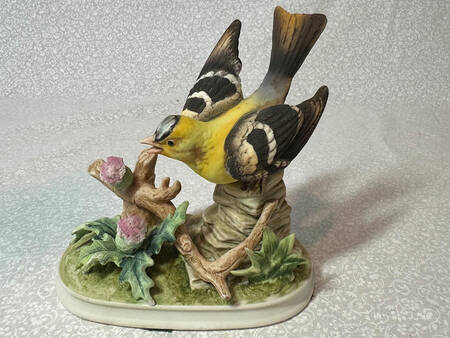 Sadek Bird Figurines Goldfinch With Thistles - Boxed