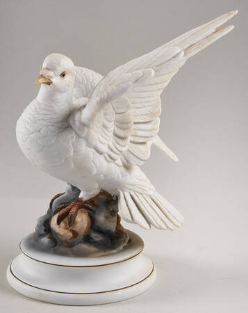 Sadek Bird Figurines White Dove-One Wing Up - No Box