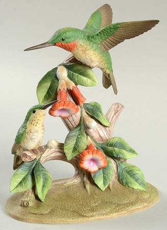 Sadek Bird Figurines Ruby Throated Hummingbird-Adults - No Box119a