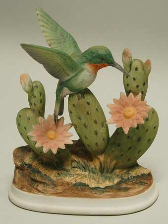 Sadek Bird Figurines Ruby-Throated Hummingbird - Boxed