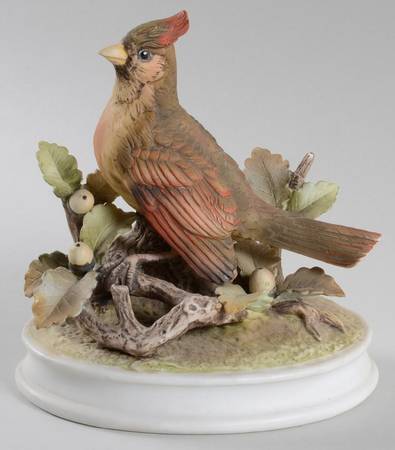 Sadek Bird Figurines Female Cardinal On Oak Leaves - No Box302b