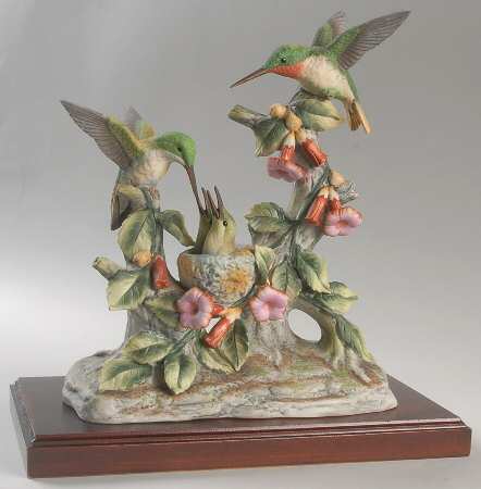 Sadek Bird Figurines Ruby Throated Hummingbird - Boxed