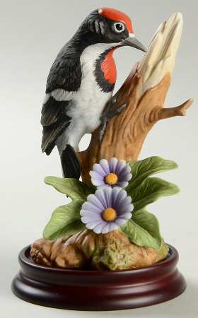 Sadek Bird Figurines Red-Headed Woodpecker W/ Daisy - Boxed