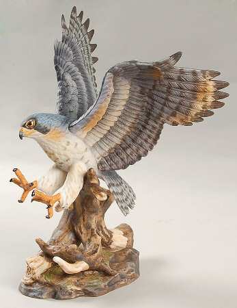 Sadek Bird Figurines Peregrine Falcon - Boxed