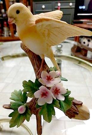 Sadek Bird Figurines Yellow Canary - With Box Bx381