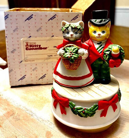 Kitty Cucumber White Christmas-Kitty & Buster - Boxed