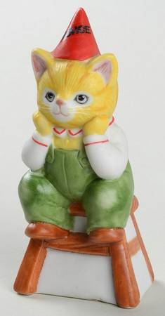 Kitty Cucumber Buster Dunce - Boxed