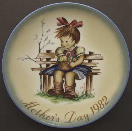 Hummel Mothers Day Plate The Flower Basket - Boxed