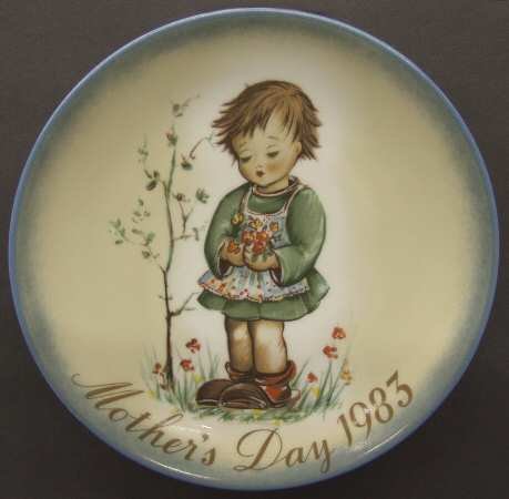 Hummel Mothers Day Plate Spring Bouquet - Boxed