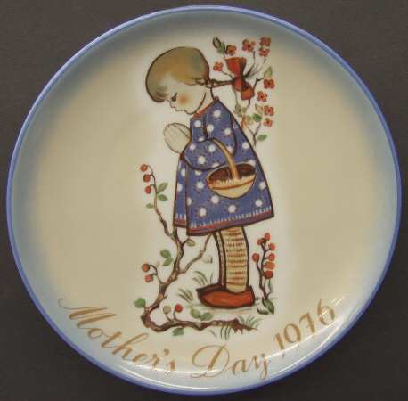 Hummel Mothers Day Plate Devotion For Mother - Boxed
