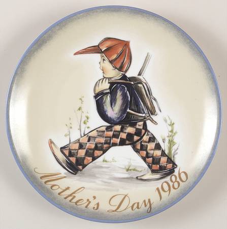 Hummel Mothers Day Plate Home From School - Boxed