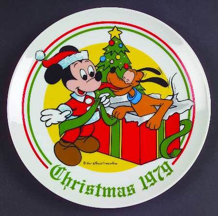 Disney Christmas Plate Santa's Surprise - Boxed