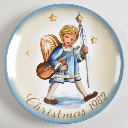 Hummel Christmas Plate Angelic Procession - No Box