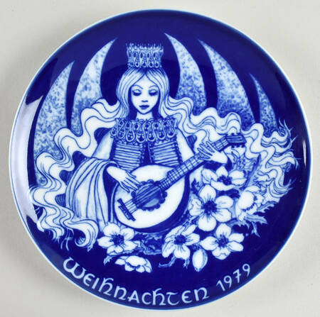 Schumann Christmas Plate Angel With Lute & Christmas Roses - No Box