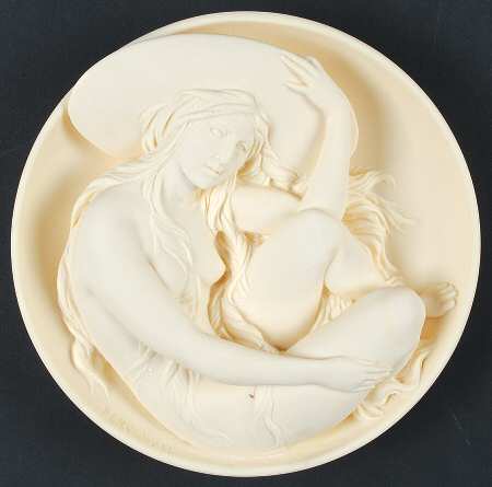 Benvenuti Muses by Studio Dante
