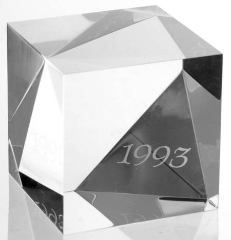 Steuben Figurines & Giftware Cube Paperweight-1993 - With Box Bx778