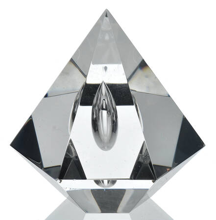 Steuben Figurines & Giftware Diamond Teardrop-Paperweight - With Box Bx655