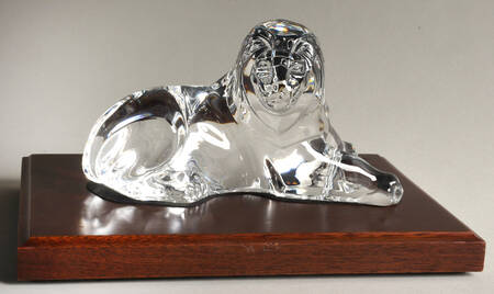Steuben Figurines & Giftware Noble Lion - With Box Bx836