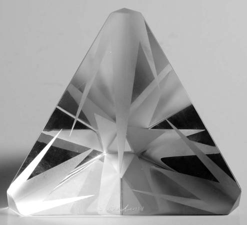 Steuben Figurines & Giftware Nova Star Paperweight - With Box Bx648