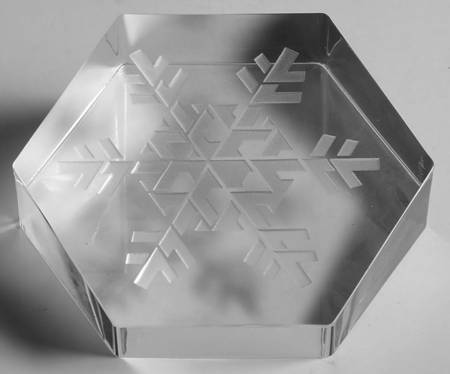 Steuben Figurines & Giftware Snowflake Paperweight - Nb720, No Box
