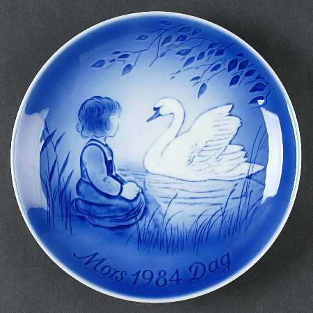 Mother's Day Plate Who Are You? - Boxed