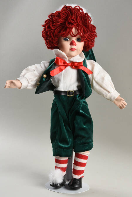 Connoisseur Doll Collection Christmas Raggedy Andy - With Box Bx793