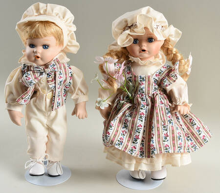 Connoisseur Doll Collection Boy & Girl In Floral Stripe - With Box Bx796