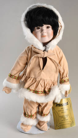 Connoisseur Doll Collection Chinook-Wb--24 - Boxed