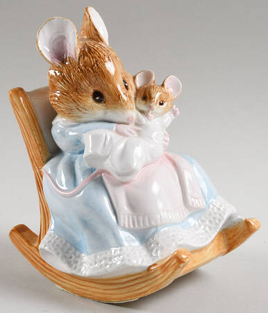 Beatrix Potter-Music Box Hunca Munca-Rock A Bye Baby - Boxed