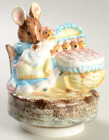 Beatrix Potter-Music Box Hunca Munca-Brahm's Lullaby - Boxed