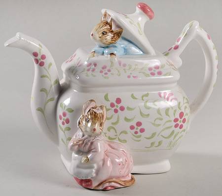 Beatrix Potter-Music Box Tailor Of Gloucester-Teapot - Boxed