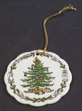 Christmas Tree Ornaments Scalloped Edge Gold Holly - Boxed