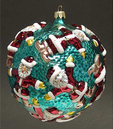 As Time Goes By Bunches Of Santa Ball - Boxed
