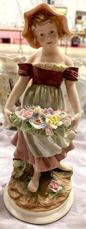 Sadek Figurines Girl With Flowers In Apron - No Box