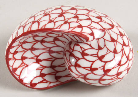 Sadek Fishnet Animals Nautilus Shell-Red - Boxed