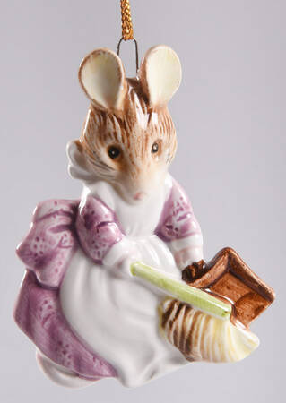 Beatrix Potter Ornaments Hunca Munca Sweeping - No Box